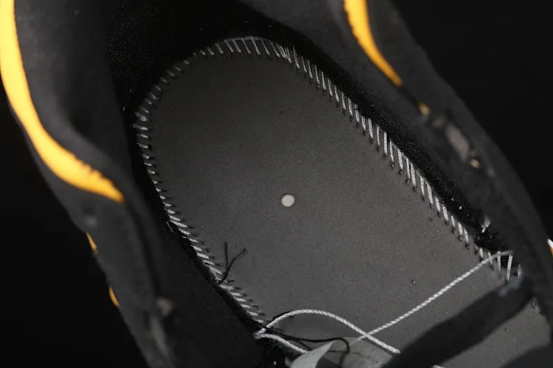 All categories Air Jordan Jordan series basketball shoes Air Jordan 1 Mid Air Jordan Mid AJ1 Joe 1 Hornet Zhongbang series basketball shoes CD6759-007